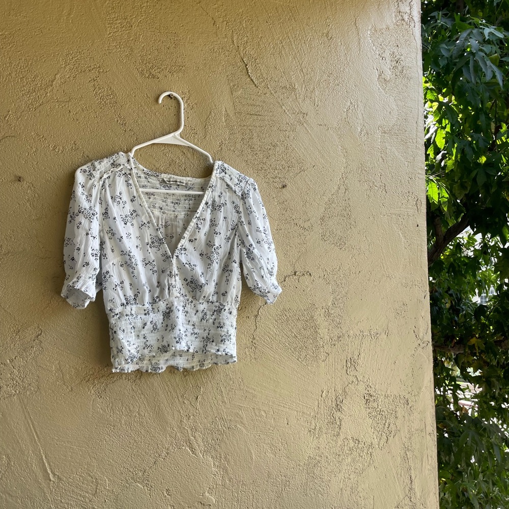 Abercrombie top